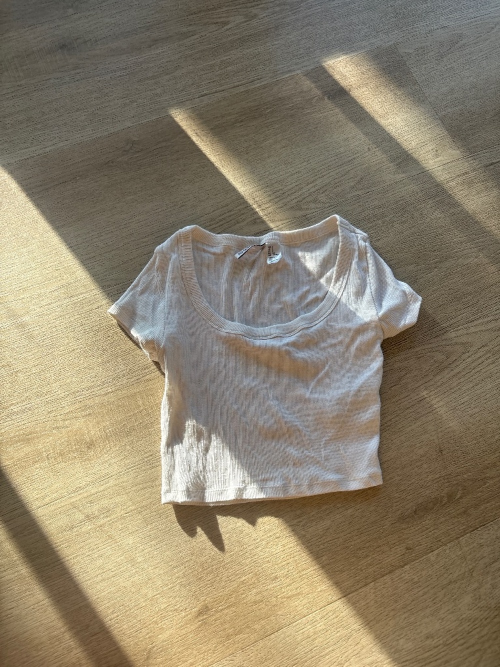 White crop square neck top